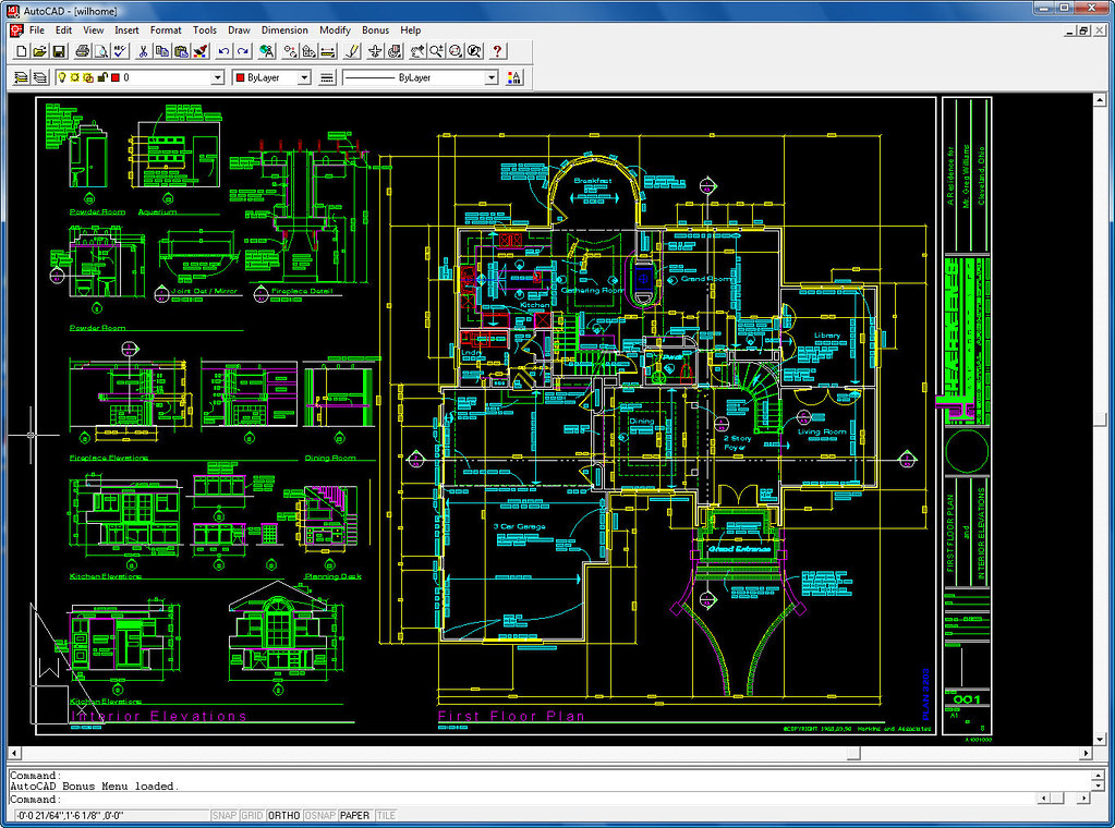 This sample image is a screen chaptered image from one of the early versions of AutoCAD. Compare with the current version of AutoCAD, this version is many simple functions and fewer icons on the interface.