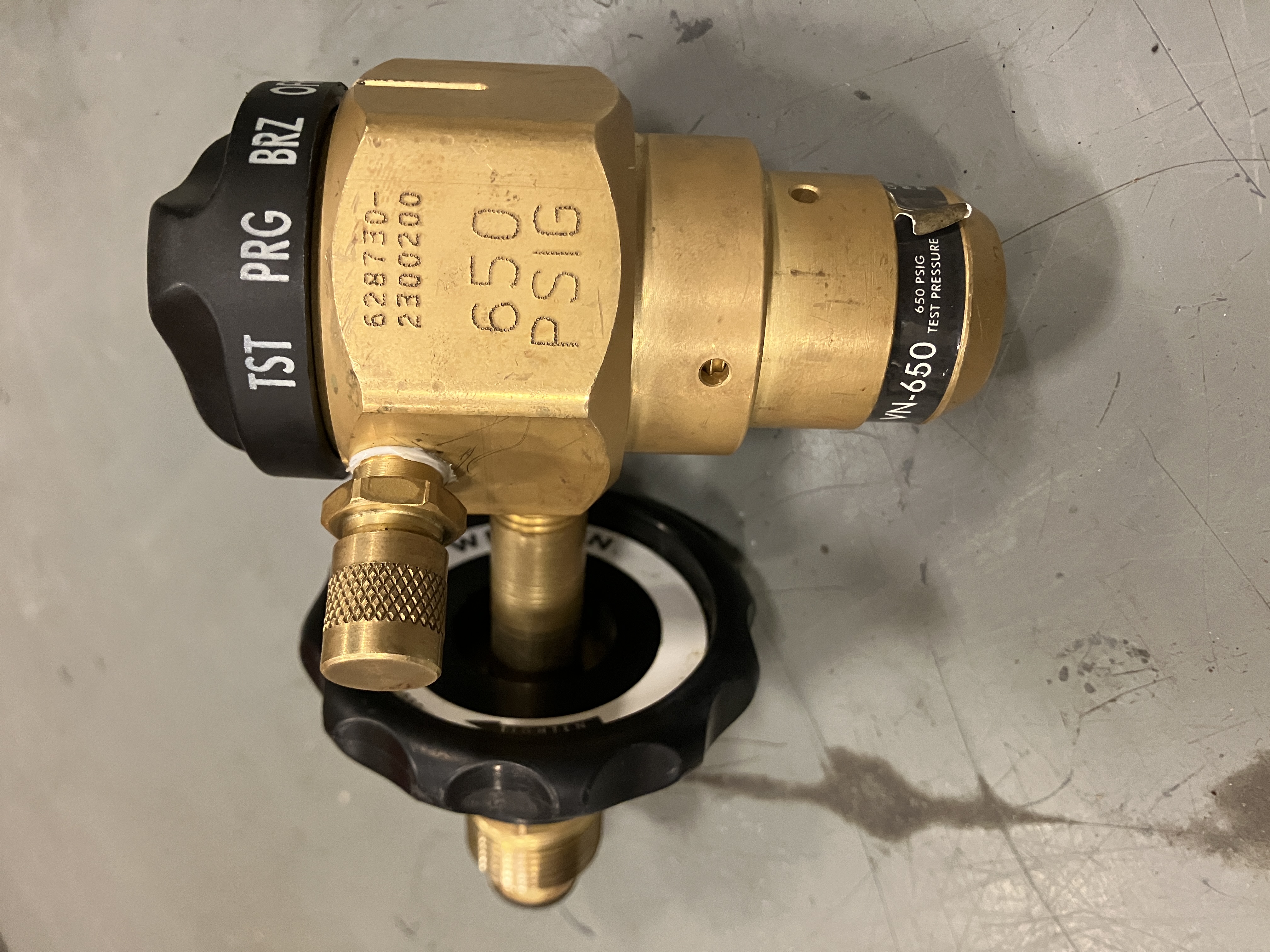 Air or nitrogen pressure regulator 1 