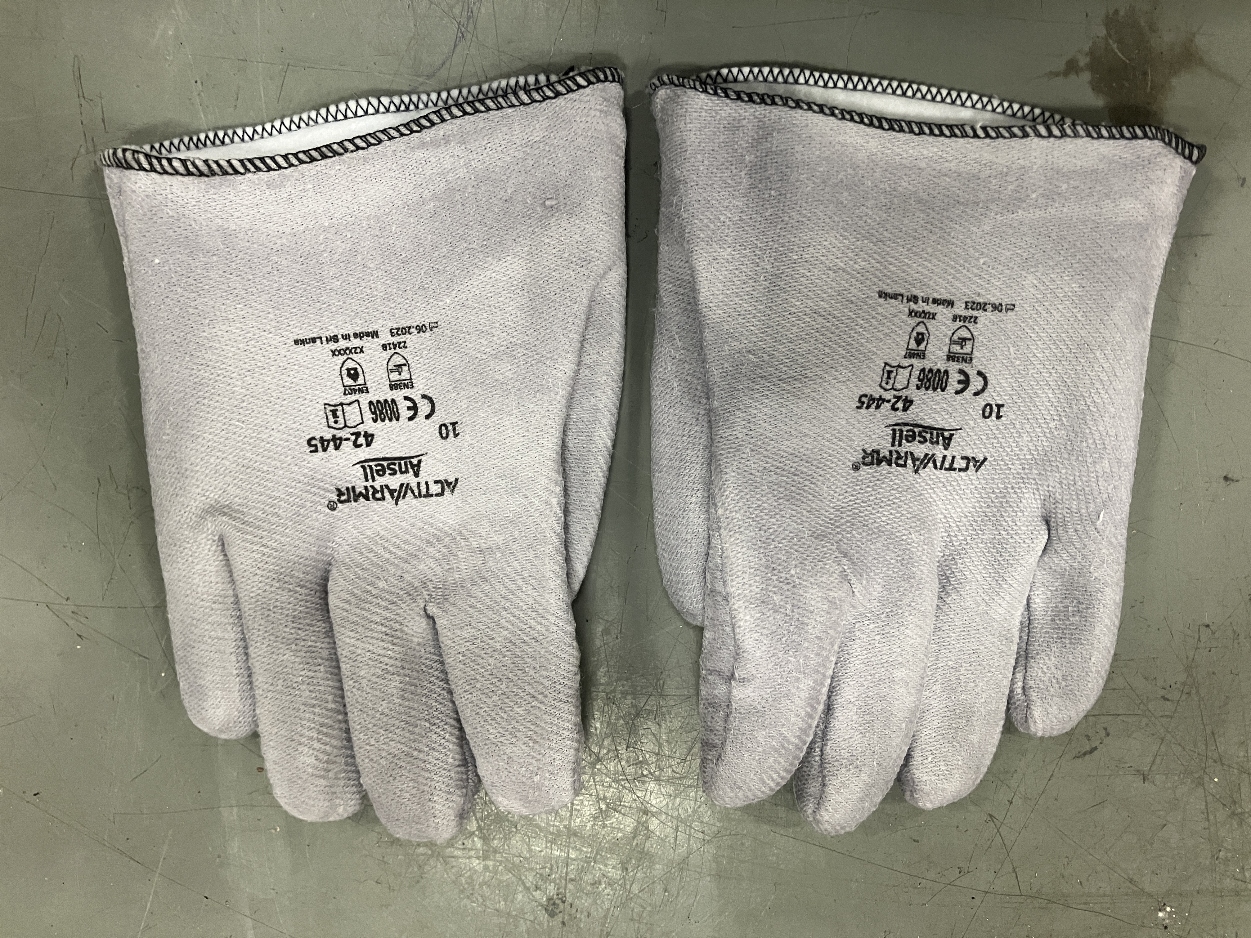 Heat-resistant gloves 2 